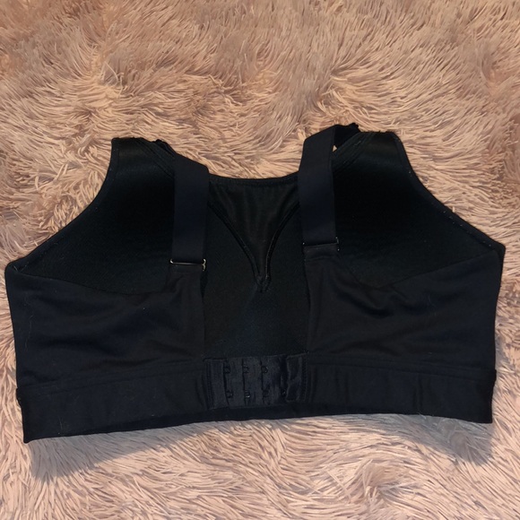 Under Armour sports bra - Picture 3 of 3